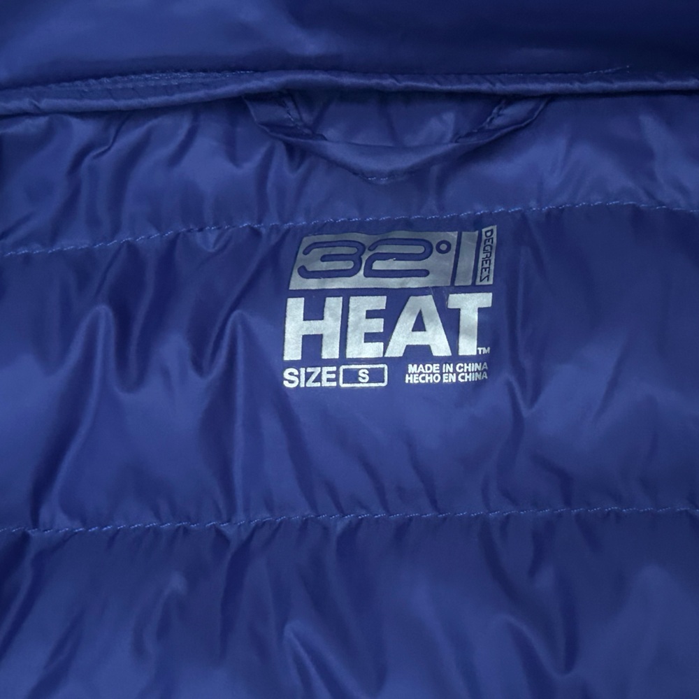 32 DEGREE NWOT Women’s Packable Hooded Lightweight Water Resistant Blue Puffer - Picture 13 of 13